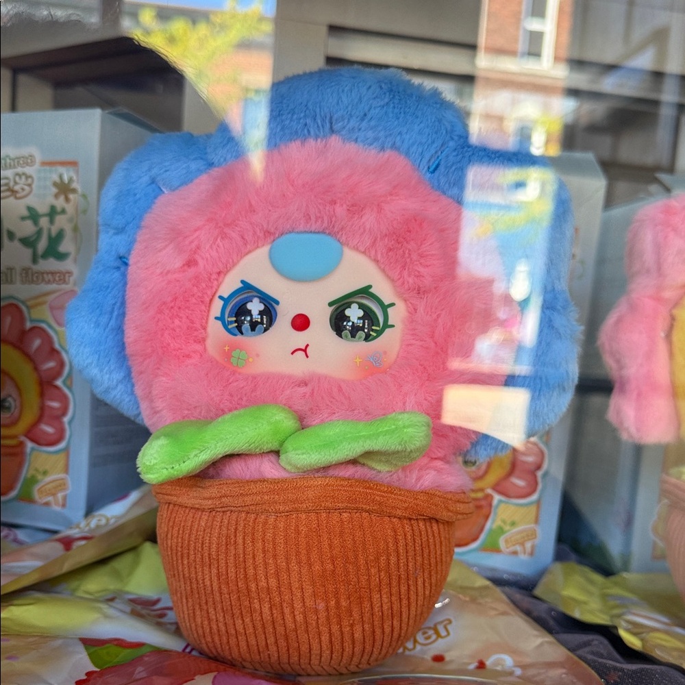 Baby three a small flower